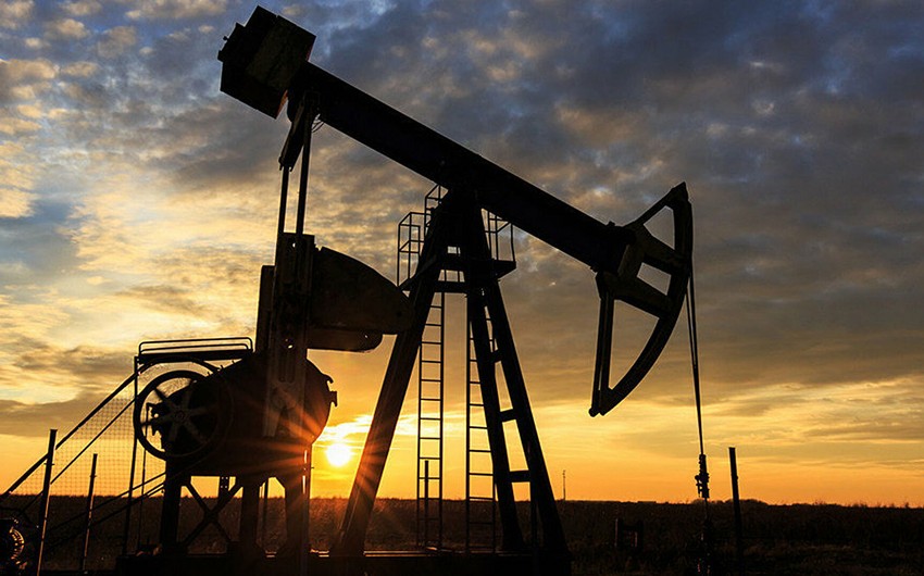 EIA declares average daily oil production forecast in Azerbaijan for this year