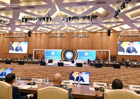 Азербайджан передал Уганде председательство в ДН