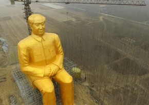 Construction of huge statue of Mao Zedong ends in China