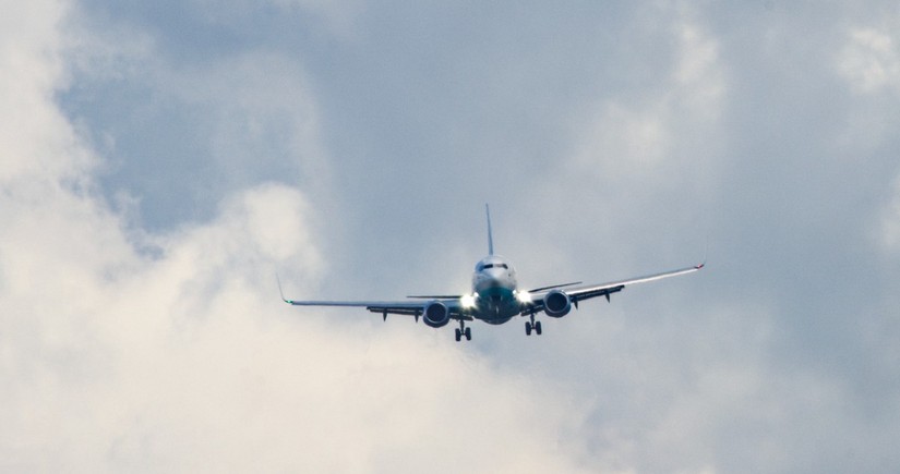Разгерметизация кабины пилотов стала причиной возвращения самолета Москва-Оренбург