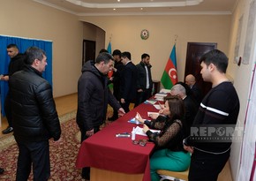 Azerbaijani citizens living in Kazakhstan’s Aktau actively participating in election