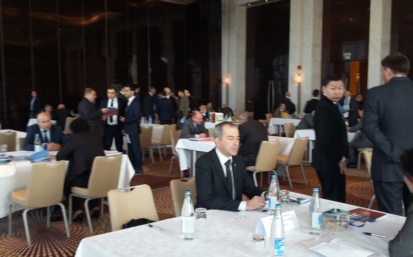 В Баку проходит бизнес-форум Азербайджан-Казахстан
