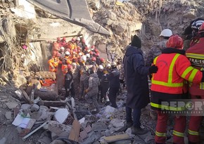 Азербайджанские спасатели спустя 198 часов вызволили из-под завалов двух человек  