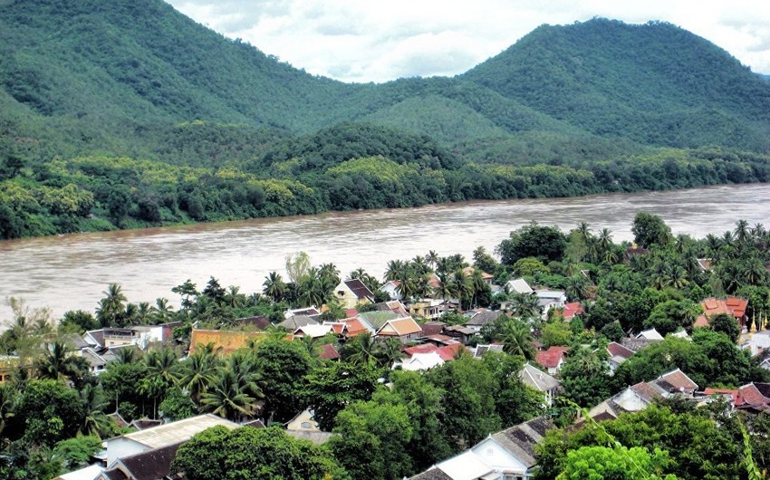 Dam collapses in Laos: hundreds missing