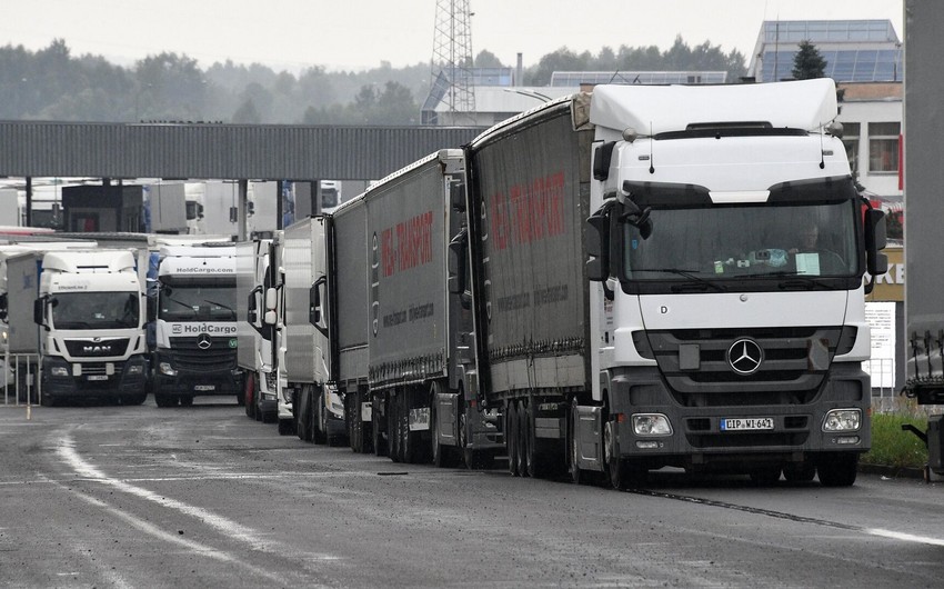 Thousands of cars and trucks stuck at Belarus-EU border crossings