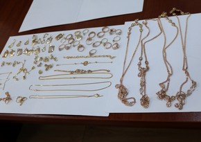 114 pieces of jewelry revealed and seized from internal organs of a woman, travelling from Turkey