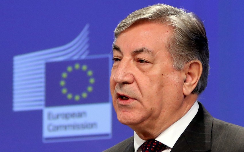 Еврокомиссия готова подать в суд на девять стран ЕС