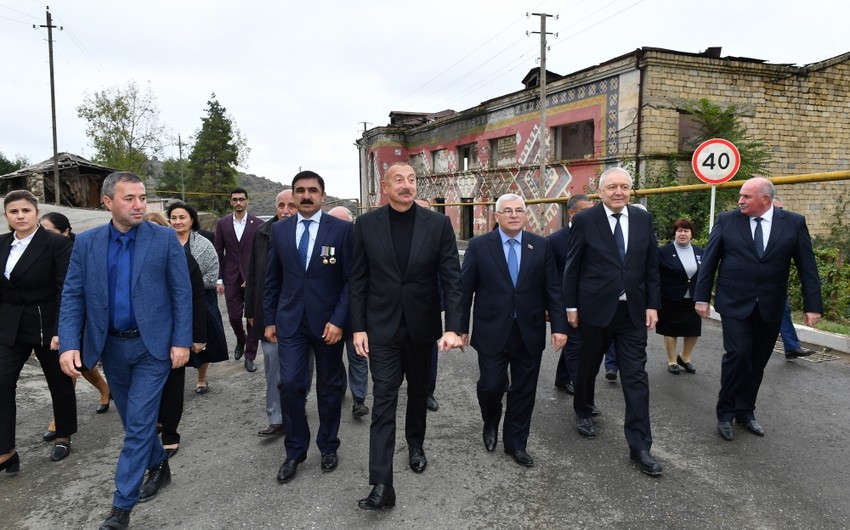 President Ilham Aliyev visits Tugh village together with members of general public of Khojavand district