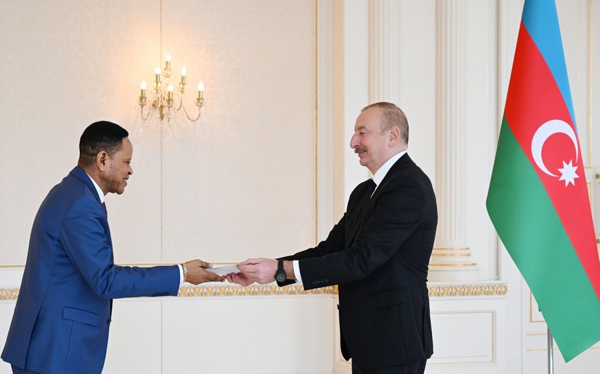 President Ilham Aliyev receives credentials of incoming ambassador of Democratic Republic of Congo to Azerbaijan