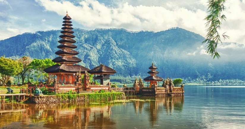 Bali $10 tourist e-tax comes into force