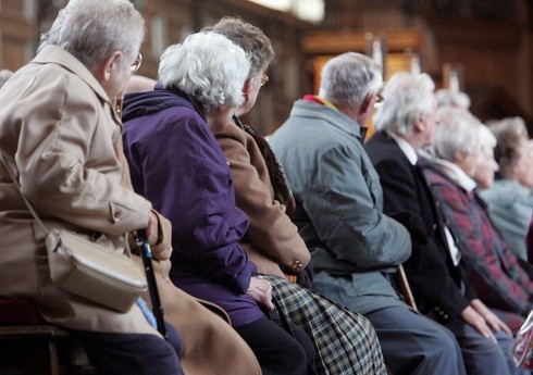 Франция повышает минимальный пенсионный возраст