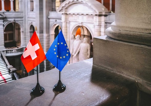 Швейцария присоединилась к десятому пакету антироссийских санкций ЕС