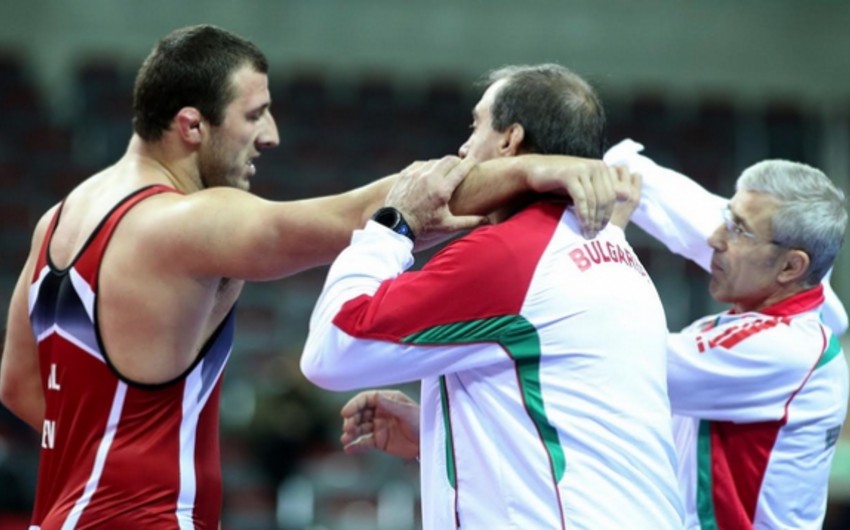 Пропавшего без вести борца сборной Болгарии на олимпиаде заменит тренер