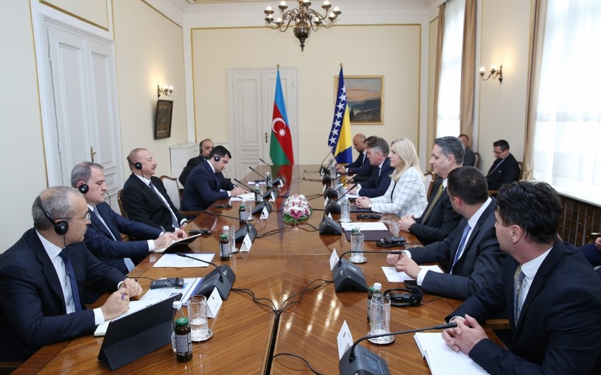 Ilham Aliyev holds expanded meeting with Chairwoman and members of Presidency of Bosnia and Herzegovina in Sarajevo