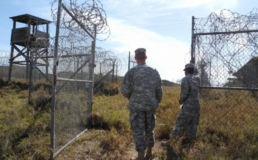Начальник тюрьмы в Гуантанамо считает, что ее не закроют при президенте Обаме