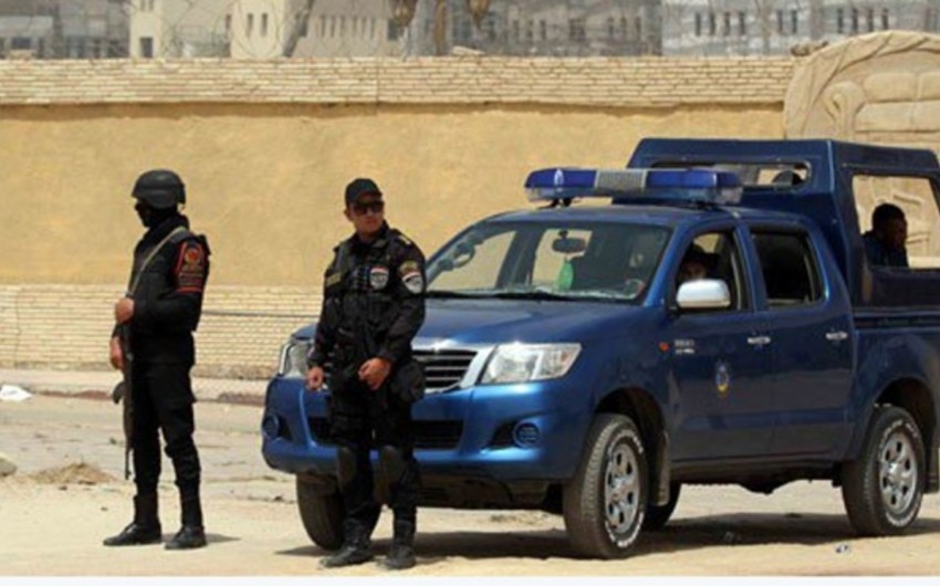 В результате обстрела автобуса с полицейскими на севере Синая погибли три новобранца