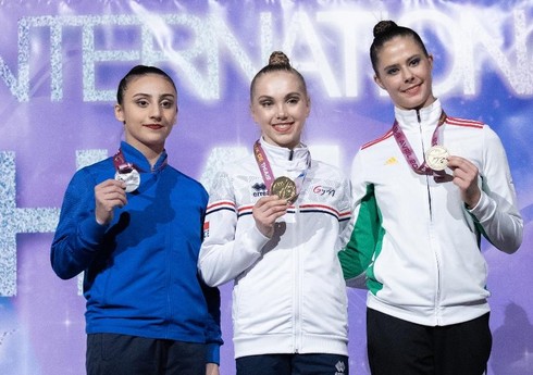 Зохра Агамирова взяла серебро на Гран-при по художественной гимнастике во Франции