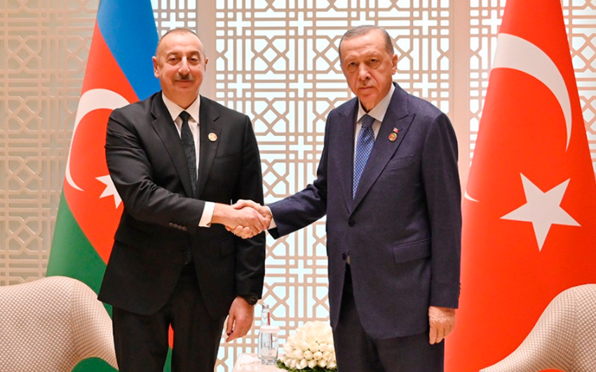 Azərbaycan və Türkiyə dövlət başçılarının və onların xanımlarının şərəfinə rəsmi nahar verilib