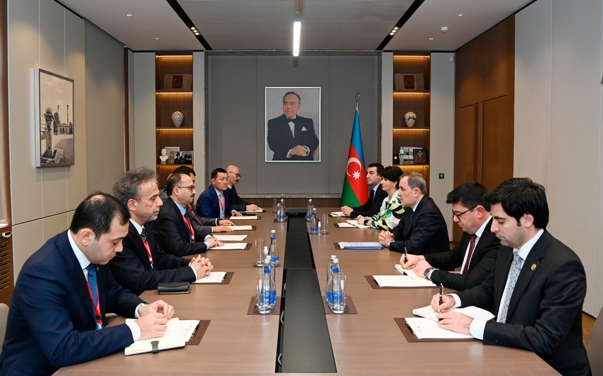 Jeyhun Bayramov meets with TURKPA delegation 