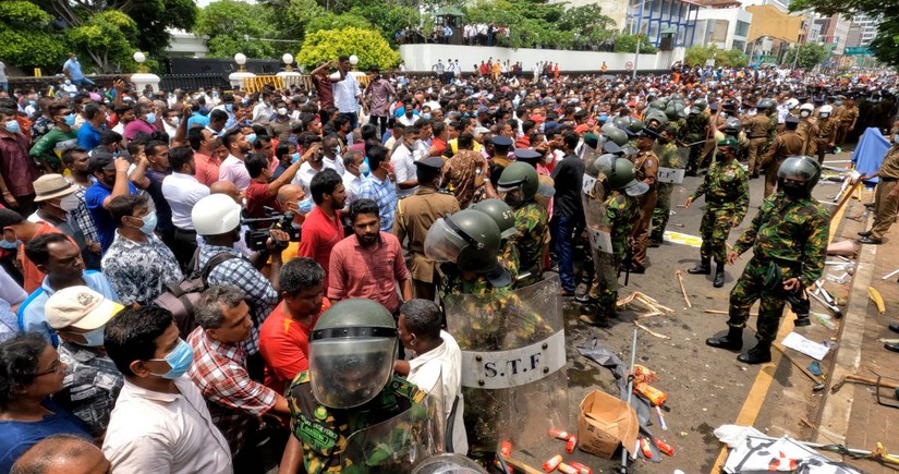 Полиция Шри-Ланки задержала более 660 человек за участие в беспорядках