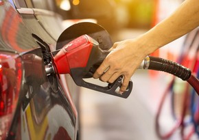 Цена бензина на заправках в США обновила исторический максимум