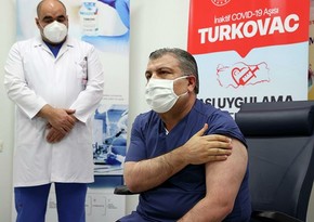 Министр здравоохранения Турции привился вакциной TURKOVAC