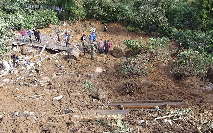 Landslide in Uzbekistan kills 5 people