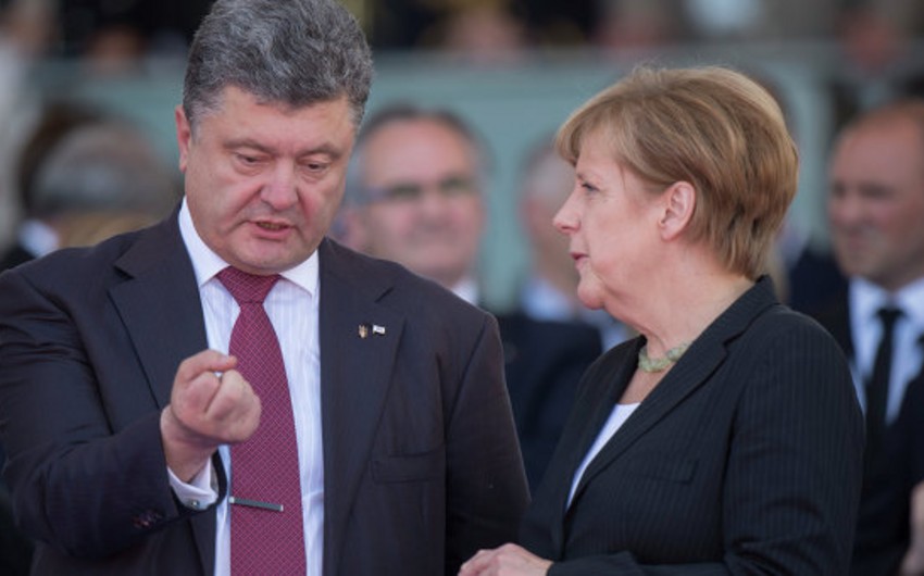 Порошенко и Меркель скоординировали позиции перед встречей нормандской четверки