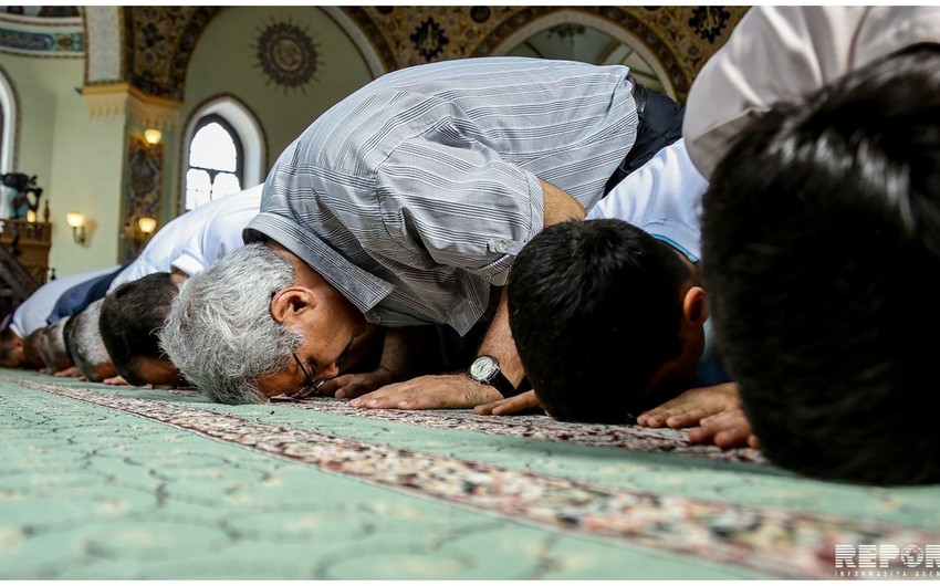 Верующие в Азербайджане смогут посещать мечети и храмы по COVID-паспортам