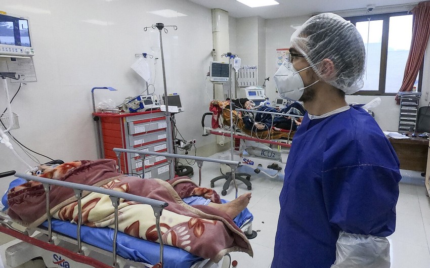 Iran's coronavirus death toll reaches 5,806