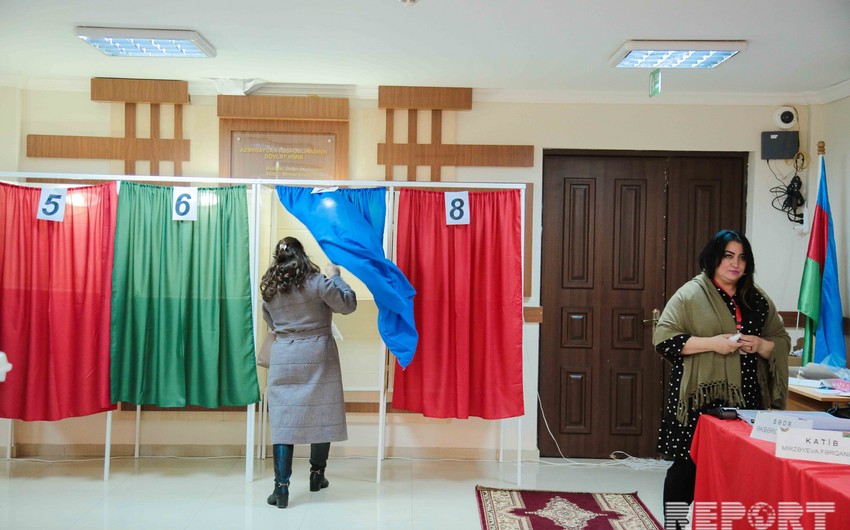 Азербайджанский народ выбирает членов муниципалитета - ФОТОРЕПОРТАЖ