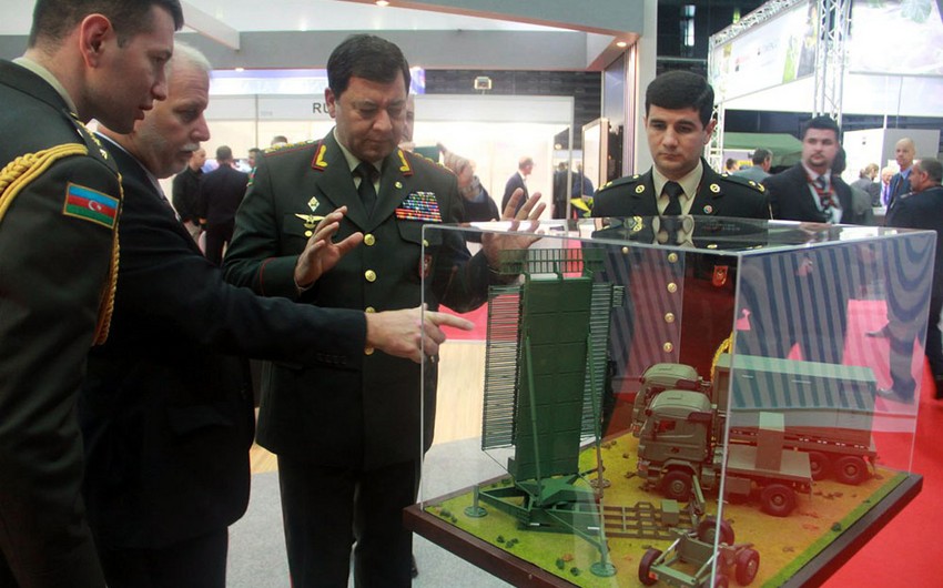 Начальник Генштаба ВС Азербайджана принял участие н международной оборонной выставке
