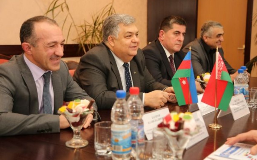 Баку намерен побрататься с городом в Беларуси