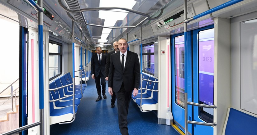 Prezident İlham Əliyev Bakıda komplektləşdirilən yeni nəsil metro qatarları ilə tanış olub - YENİLƏNİB