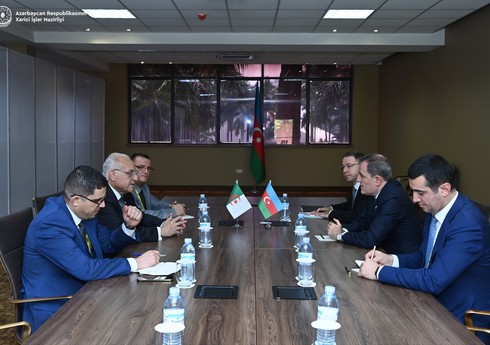 Главы МИД Азербайджана и Алжира обсудили вопросы двустороннего сотрудничества