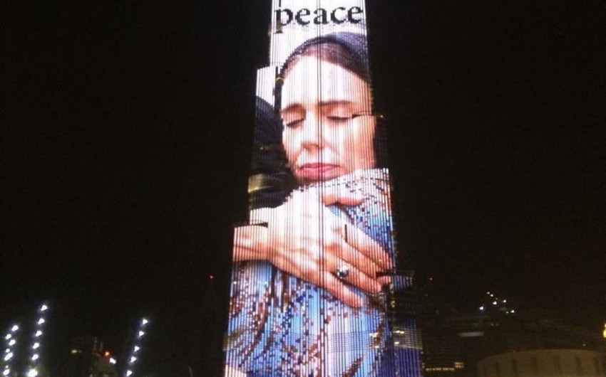На небоскрёбе в Дубае появилась фотография премьера Новой Зеландии