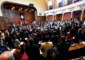 В сербском парламенте подрались члены правящей партии и оппозиции