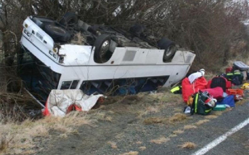 В ДТП с туристическим автобусом в Канаде пострадали 26 человек