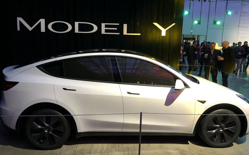 Tesla recalls almost 7,700 cars in US