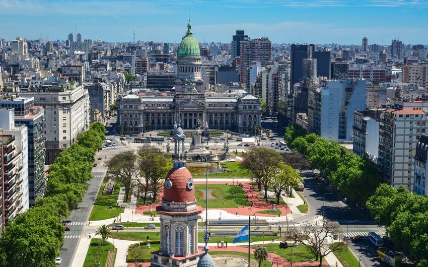 В Аргентине продлили запрет на въезд иностранных туристов до конца апреля