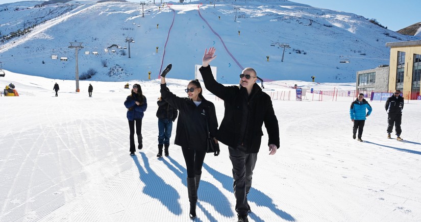 Prezident Şahdağ Turizm Kompleksindəki “Lakeside” hotelində aparılan işlərlə və “Xizək klubu” binasının tikintisi ilə tanış olub - YENİLƏNİB