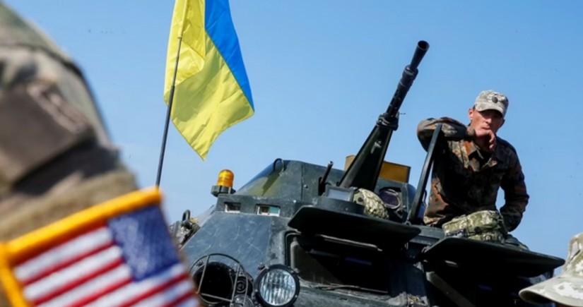 ABŞ Ukraynanın ehtiyacı olan əsas silah-sursatların tədarükünə başlayıb