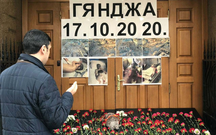 В Москве проходит акция в память о погибших в Гяндже