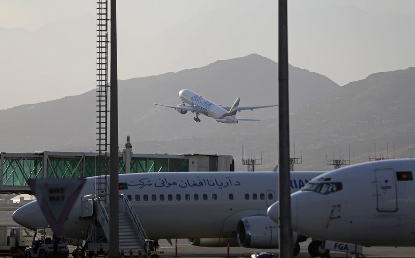 Аэропорт Кабула возобновил обслуживание части внутренних рейсов