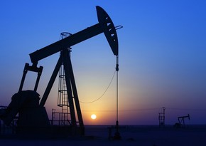 Oil prices fall on weakening economic activity in China, US