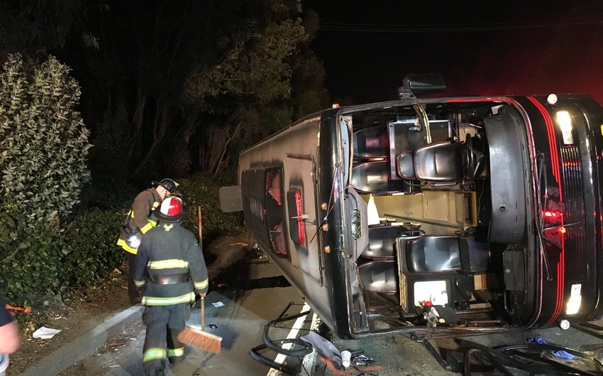 San-Francisco bus flip injuries 29 people - PHOTO