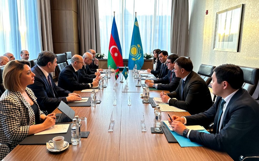 Azerbaijan, Kazakhstan discuss boosting Kazakh oil transportation via BTC pipeline