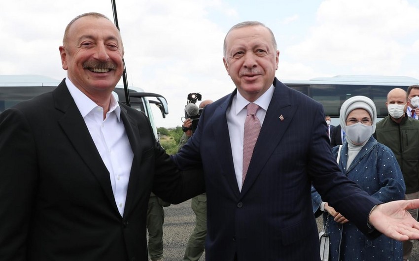 Ilham Aliyev welcomes Erdogan - PHOTO