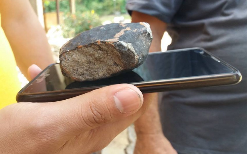 Meteor explodes in the sky over western Cuba