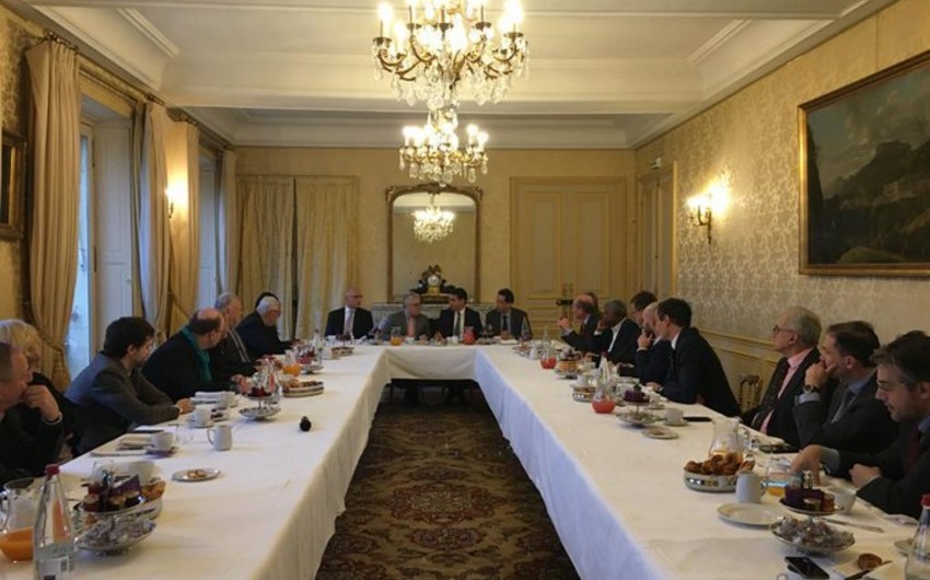 Хикмет Гаджиев обсудил во Франции вопросы двустороннего сотрудничества